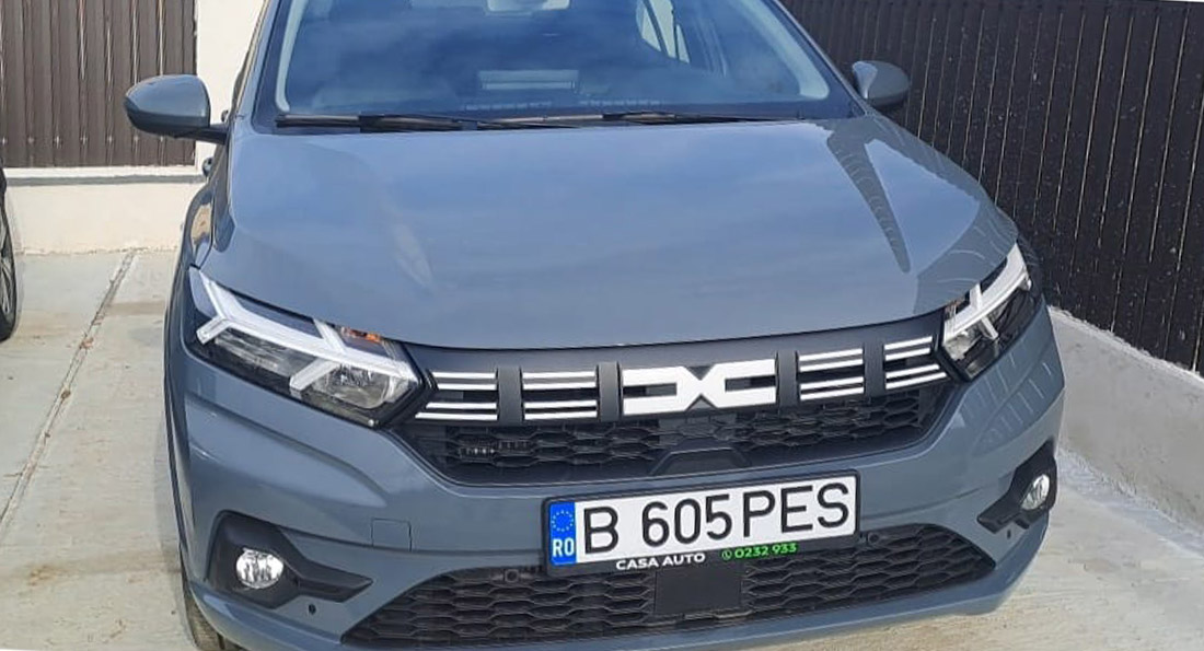 Inchirieri-auto-iasi-Masina-Logan-1