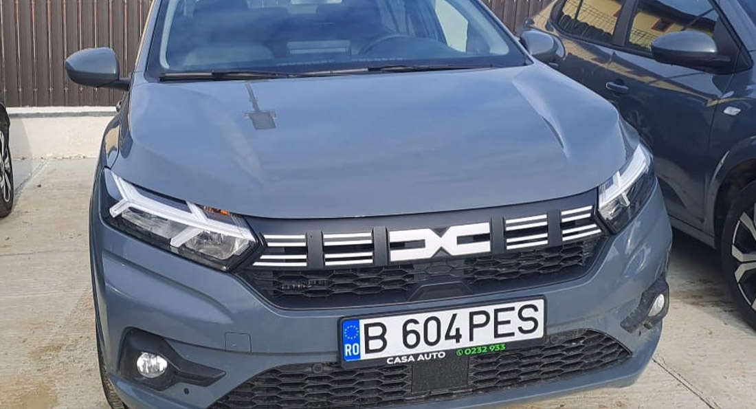 Inchirieri-auto-iasi-Masina-Logan-2