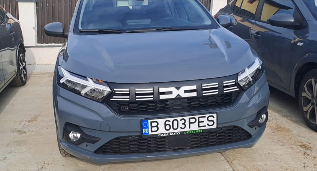 Inchirieri-auto-iasi-Masina-Logan-3