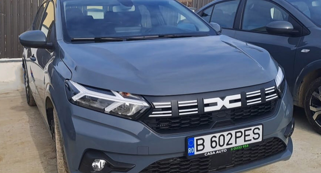 Inchirieri-auto-iasi-Masina-Logan-4